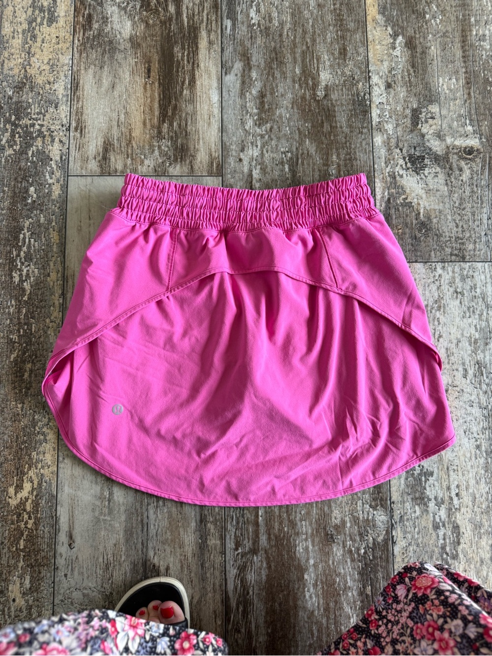 Lululemon Hotty Hot High-Rise Skirt vibrant Sonic Pink color - 6 - Picture 5 of 5